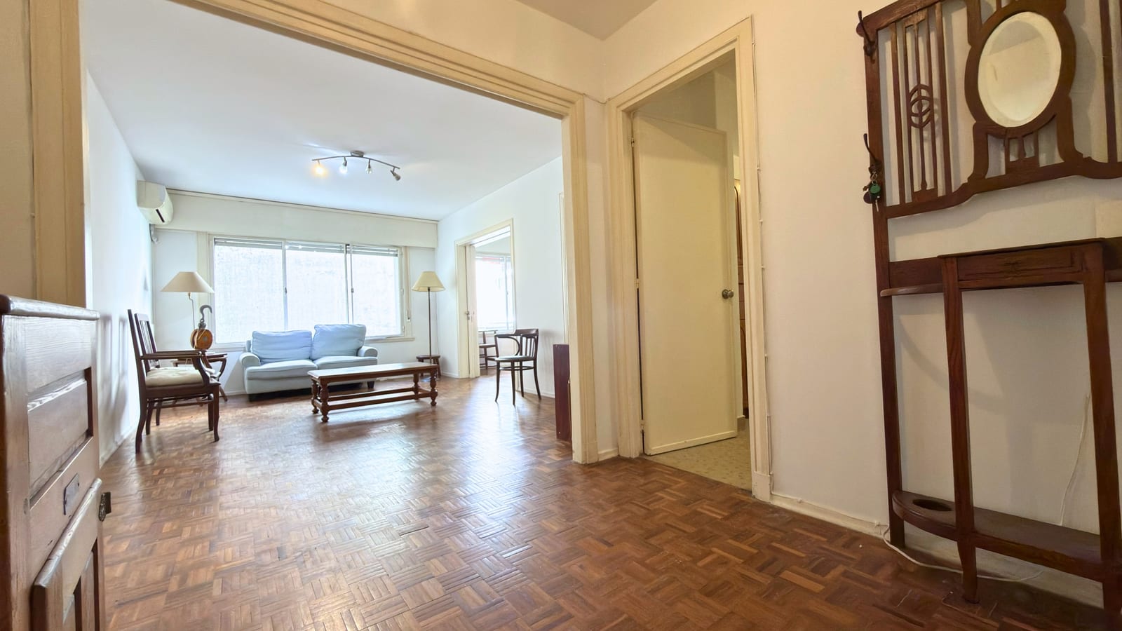 Amplio apartamento clásico en el Centro — 115 m² · 3 dorm. · 3 baños
